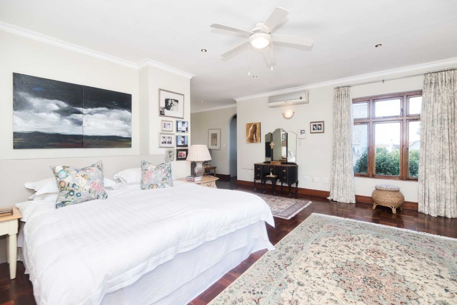 7 Bedroom Property for Sale in Voelklip Western Cape